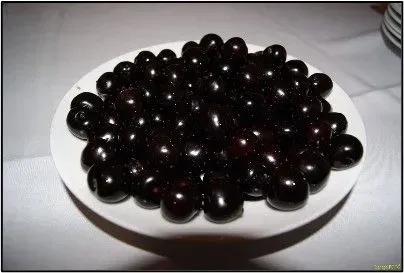 SZOMOLYAI CSERESZNYEFESZTIVÁL - KAPTÁRKÖVEK, BARLANGLAKÁSOK 1