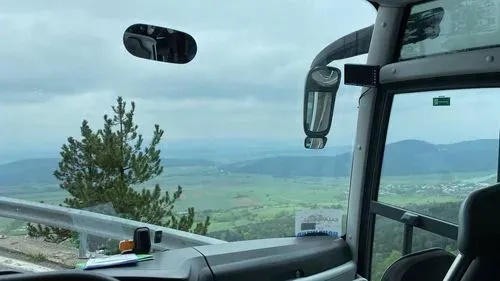 A HOHE WAND ÉS A
MYRA-VÍZESÉS 5