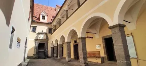 RIEGERSBURGI VÁR
ÉS A ZOTTER CSOKOLÁDÉGYÁR 9