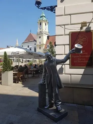 DÉVÉNYI VÁR ÉS POZSONY 4