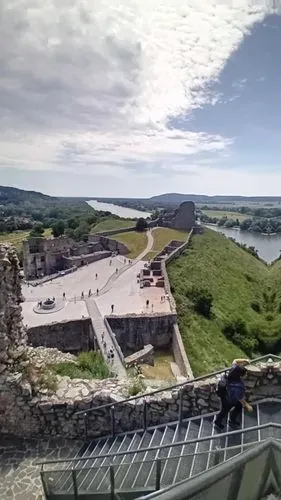 DÉVÉNYI VÁR ÉS POZSONY 5