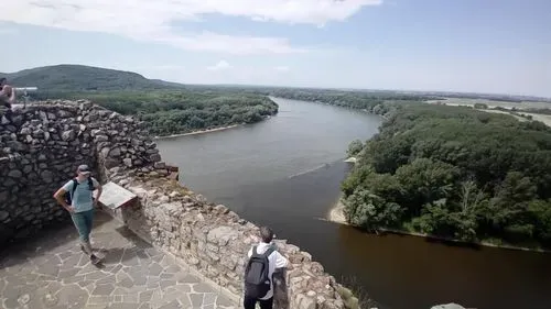 DÉVÉNYI VÁR ÉS POZSONY 6