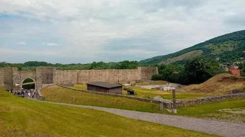 DÉVÉNYI VÁR ÉS POZSONY 8