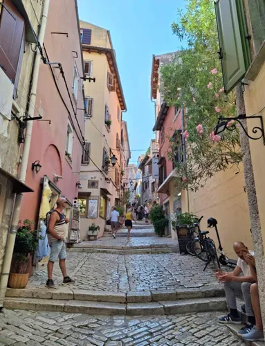 ROVINJ LUBICKOLÁS 1