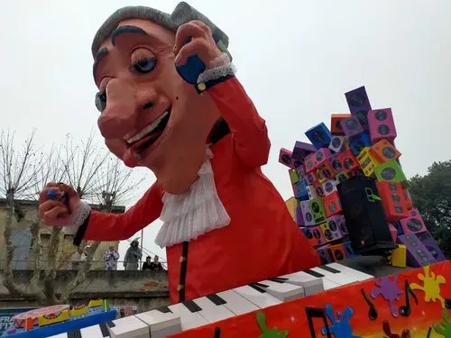 Utazás kép EGY KÜLÖNLEGES, FERGETEGES OLASZ KARNEVÁL-
Muggia farsang 