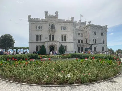 EGY KÜLÖNLEGES, FERGETEGES OLASZ KARNEVÁL-
Muggia farsang  3