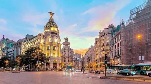 Madrid Fényei és Pezsgővarázs 1