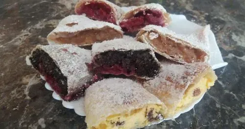 DISZNÓTOROS A GYÖRKÖNYI PINCÉKNÉL - kolbásztöltés, rétes húzás, borkostoló 1