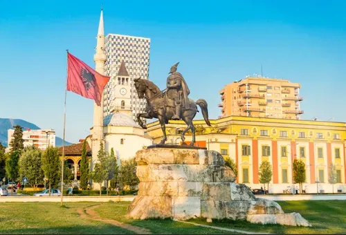 Utazás kép ALBÁNIA KINCSEI
A HEGYEKTŐL A JÓN-TENGERIG