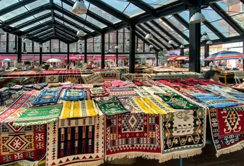 ALBÁNIA KINCSEI
A HEGYEKTŐL A JÓN-TENGERIG 7