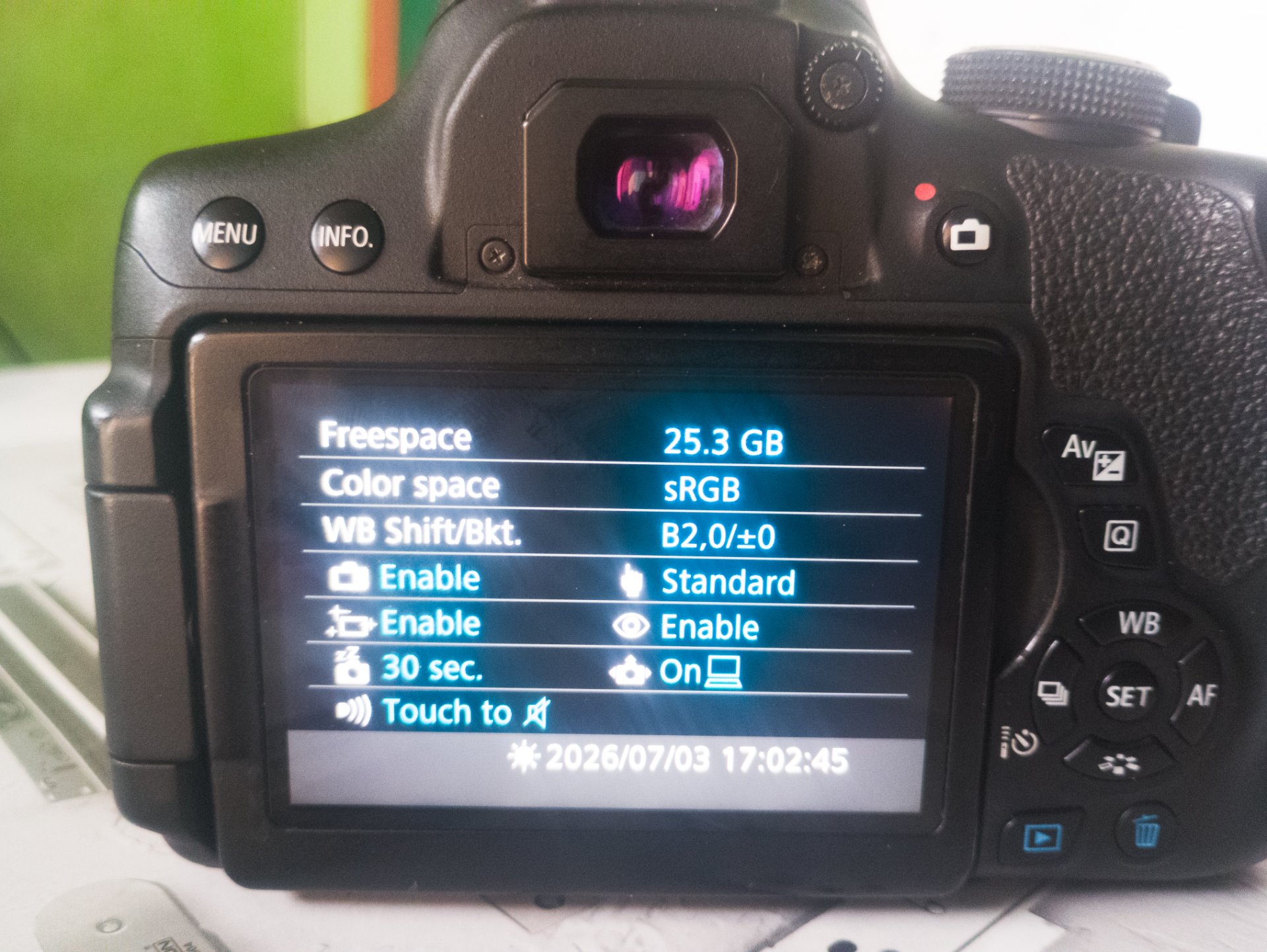 shutter_screen