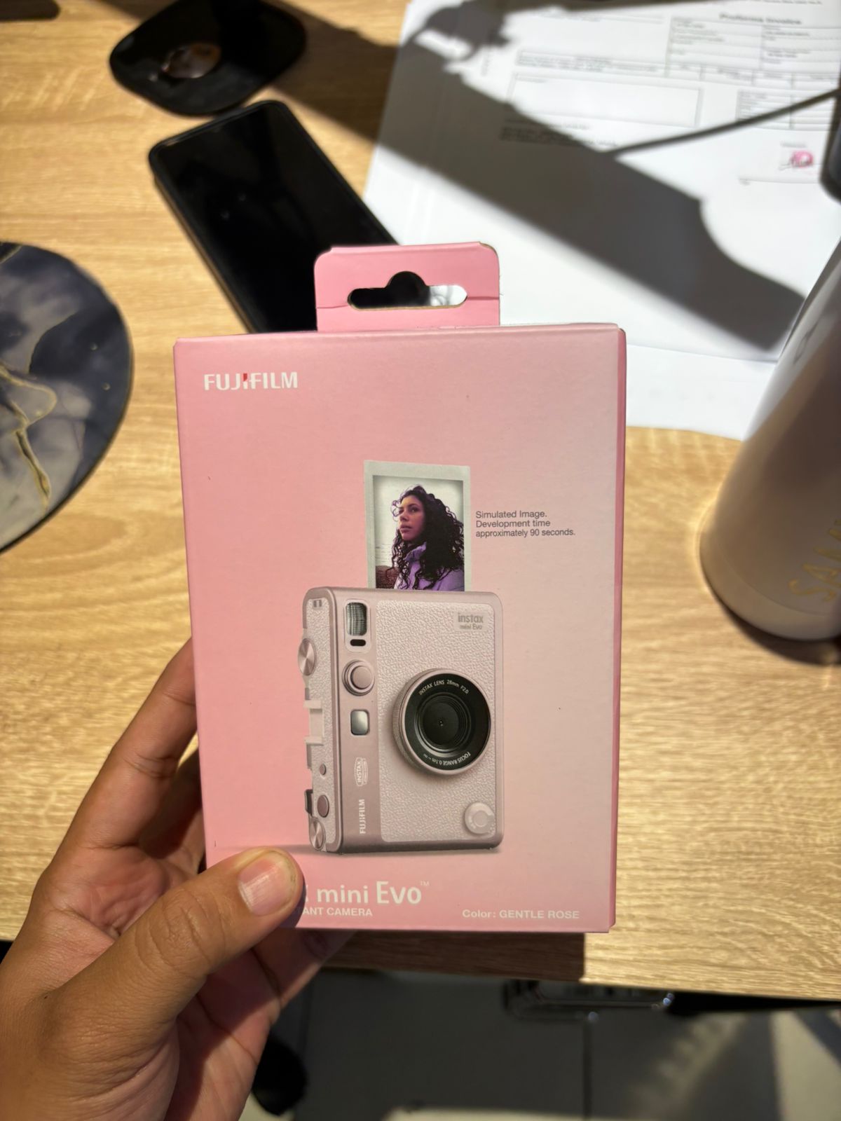 Canon 3000D — front