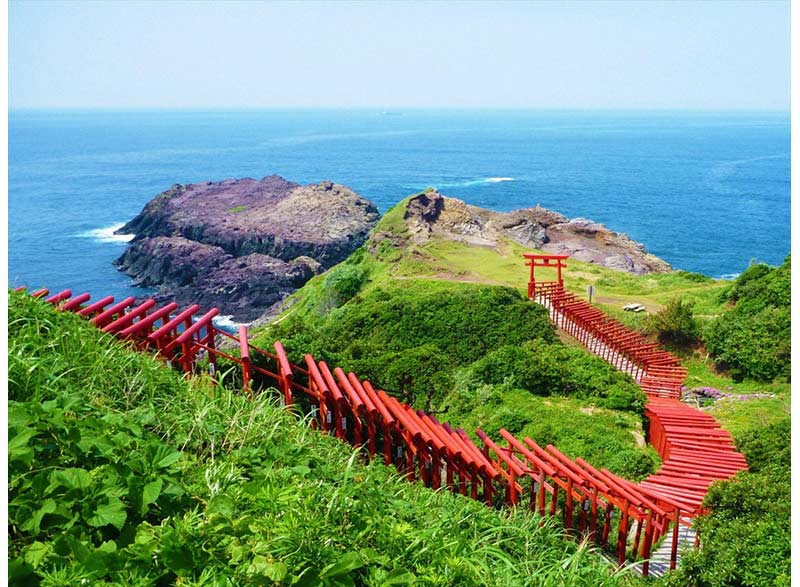 A view of Motonosumi Shrine - 2