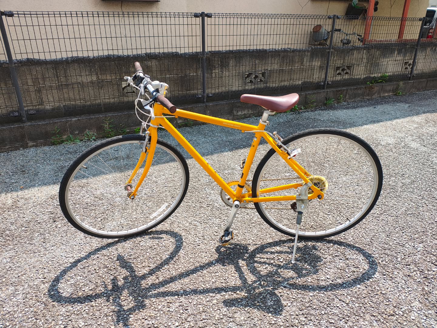 半年ぶりに空気を入れ直した黄色い愛車「コースケ号II」