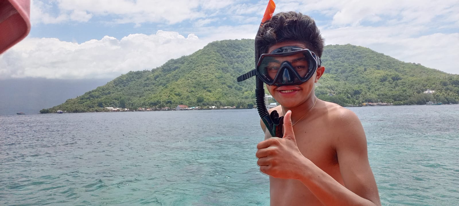 Pantai dan Gunung foto 2