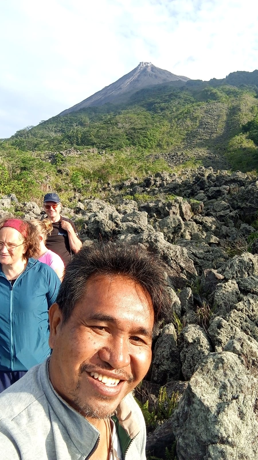 Pantai dan Gunung foto 3