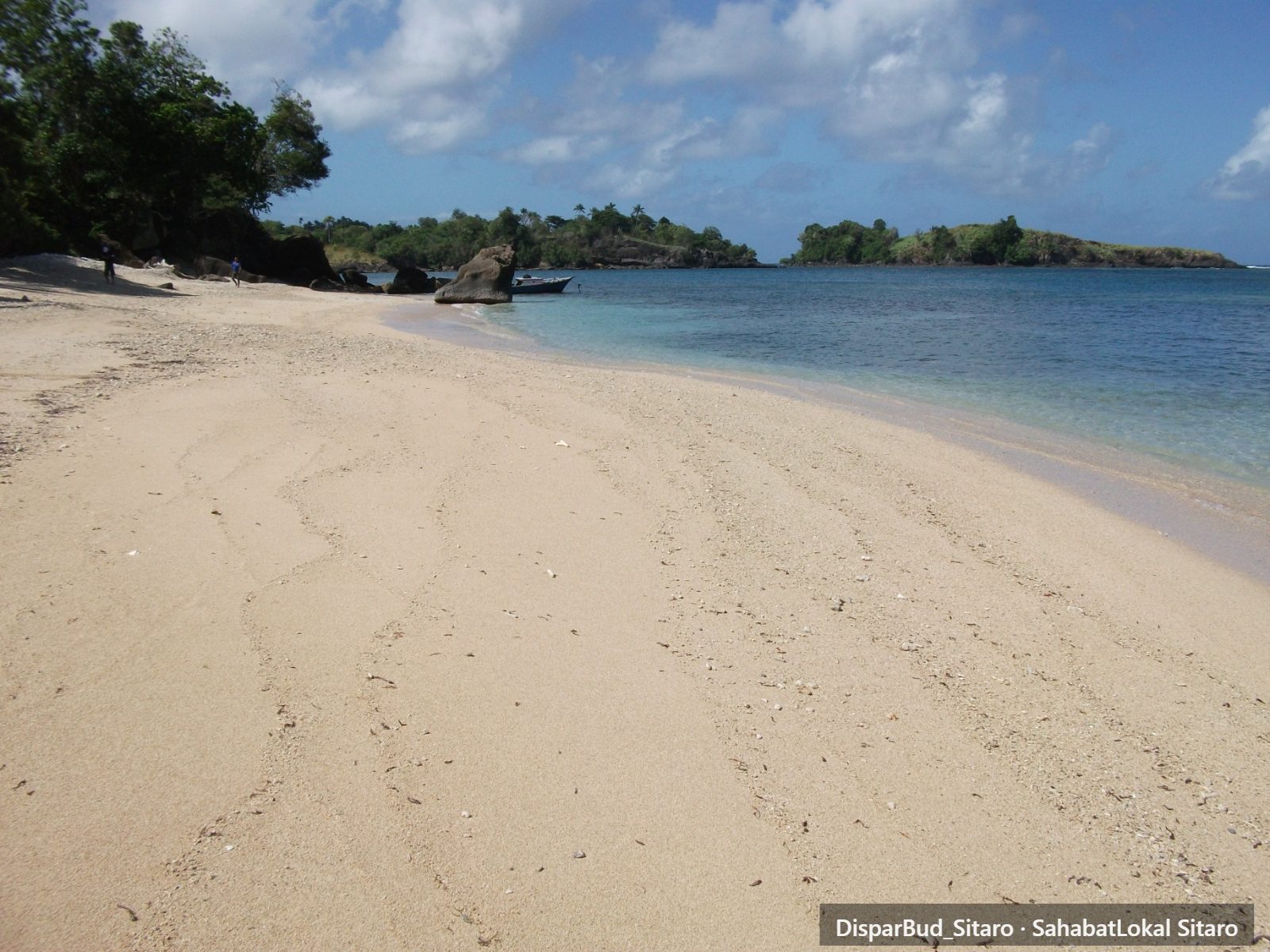 Pantai Tumora