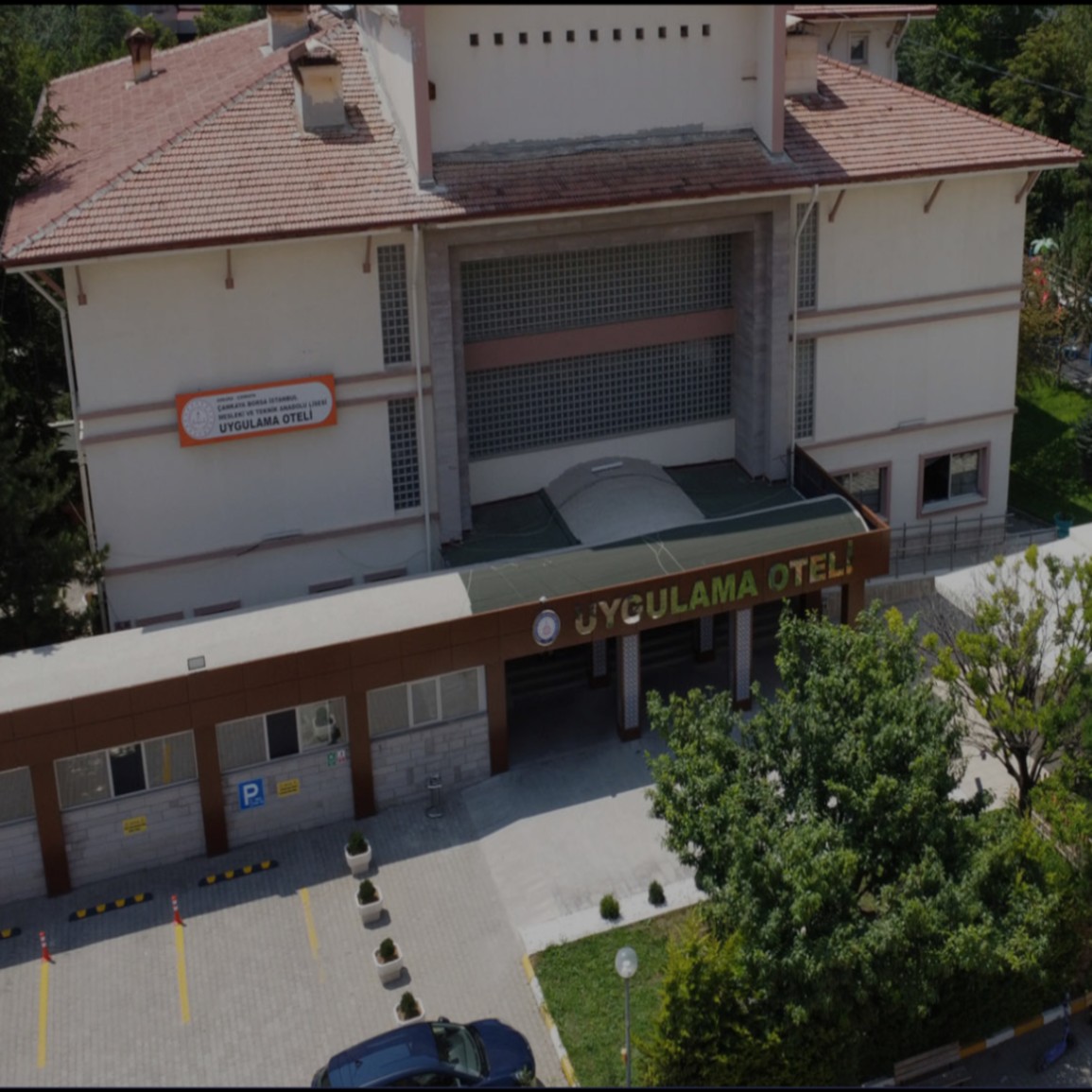 Borsa İstanbul Mesleki ve Teknik Anadolu Lisesi ve Uygulama Oteli Önizleme