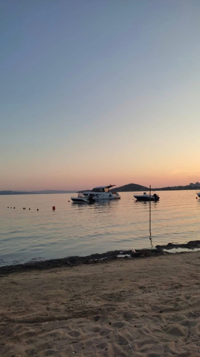 Erdek Öğretmenevi ve Akşam Sanat Okulu Görseli