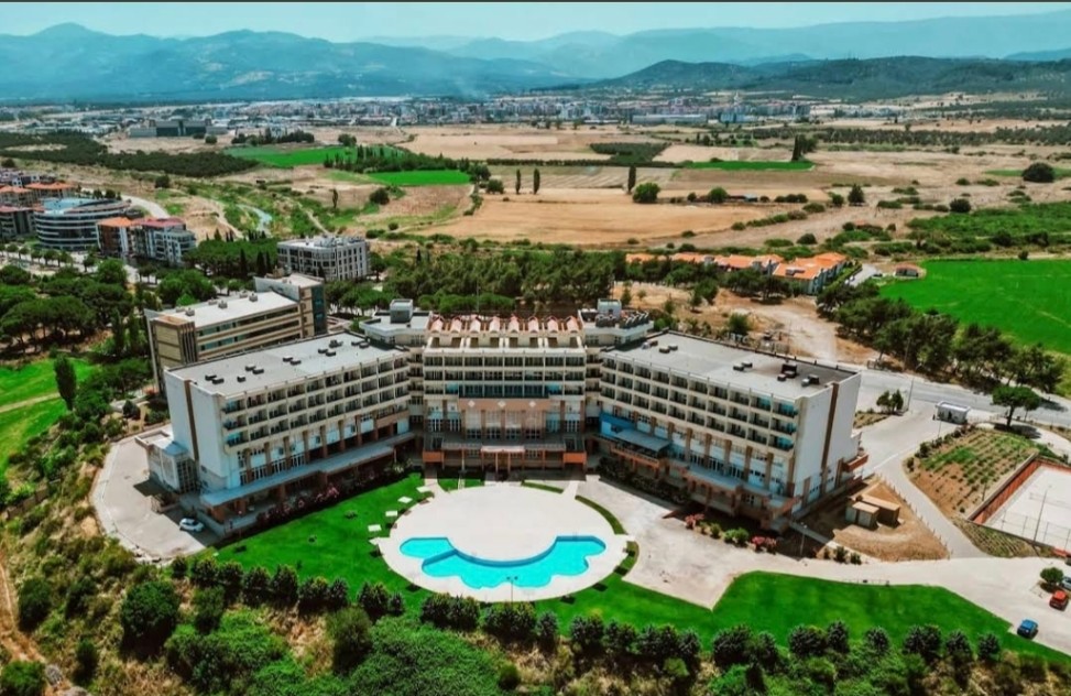 Balıkesir Üniversitesi Burhaniye Uygulamalı Bilimler Yüksekokulu Eğitim ve Uygulama Oteli Önizleme