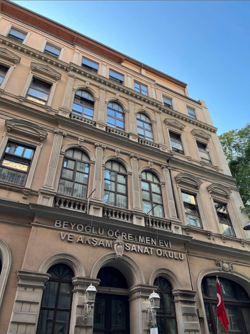 Beyoğlu Öğretmenevi ve Akşam Sanat Okulu Görseli