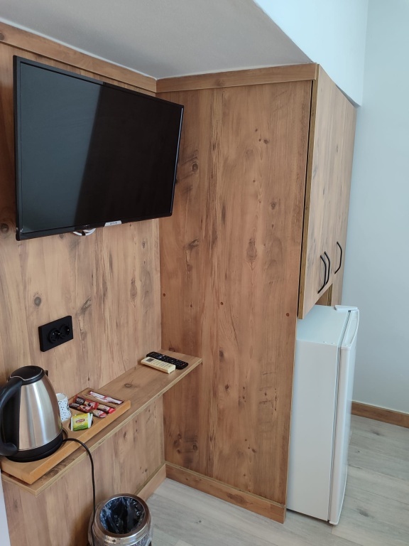 Ayvalık Öğretmenevi ve Akşam Sanat Okulu Görseli