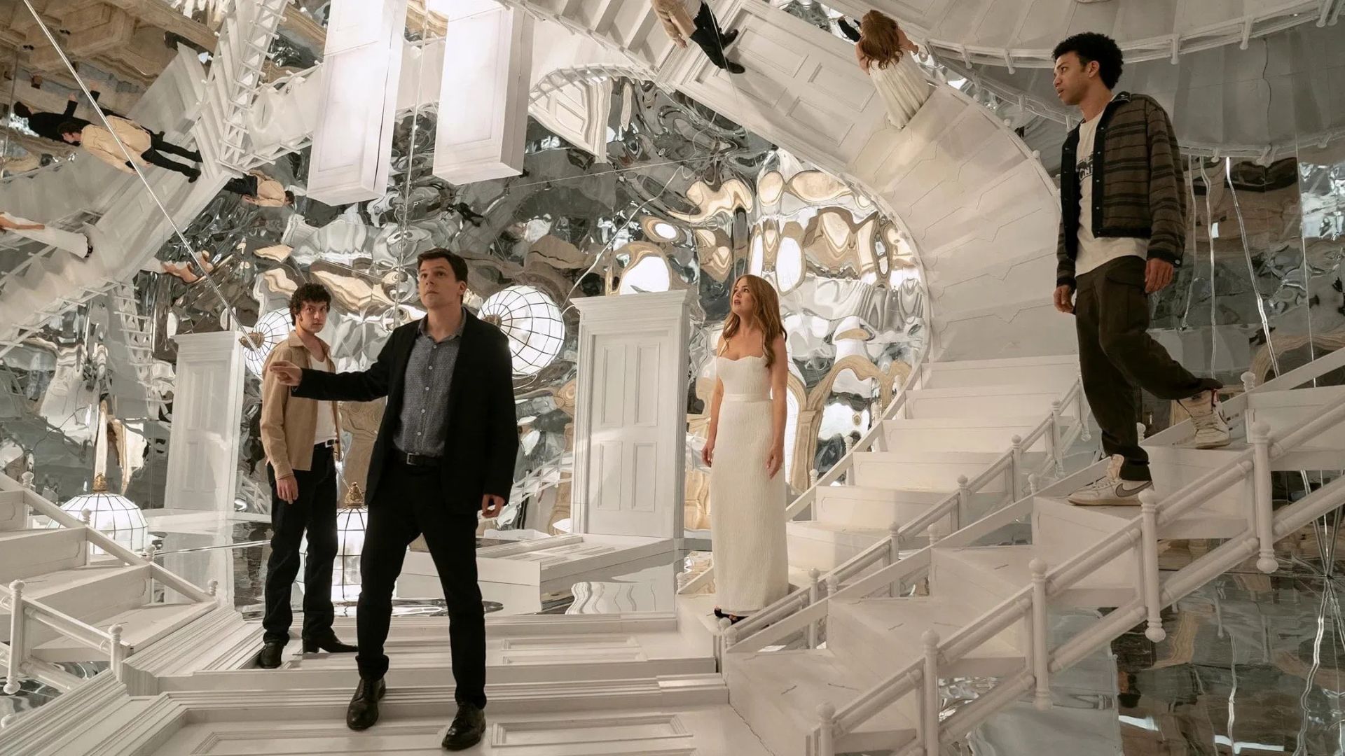 Now You See Me: Now You Don't backdrop