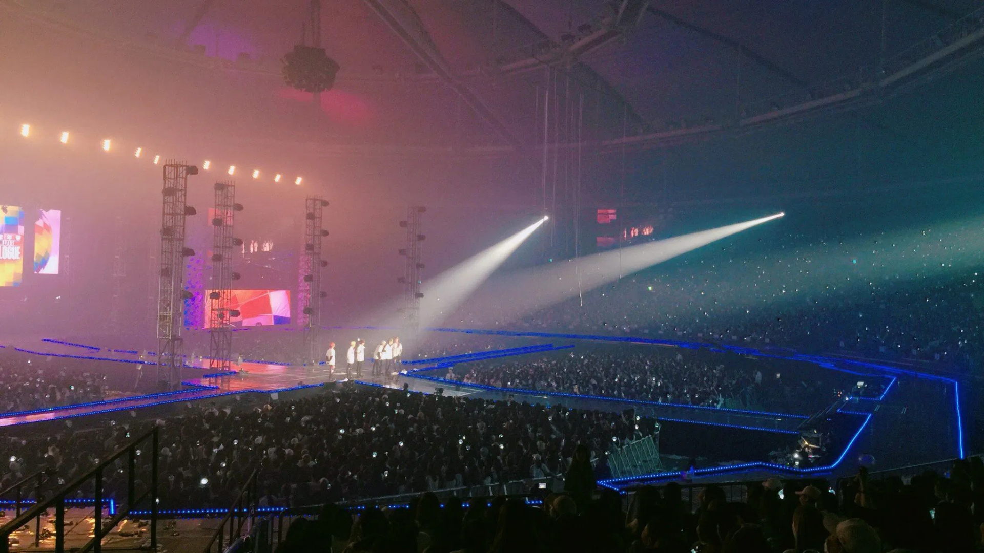 BTS 2016 Live The Most Beautiful Moment in Life On Stage: Epilogue Remastered  backdrop