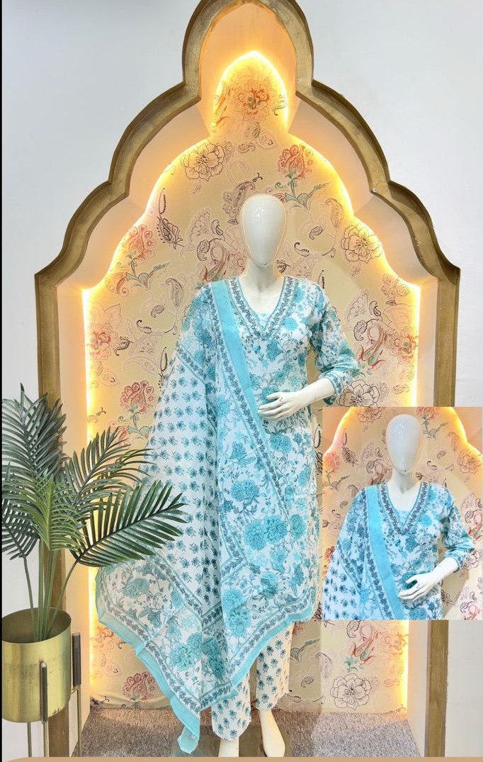 Firoza Breeze: Pure Cotton Floral Block-Print Kurta Set gallery 2