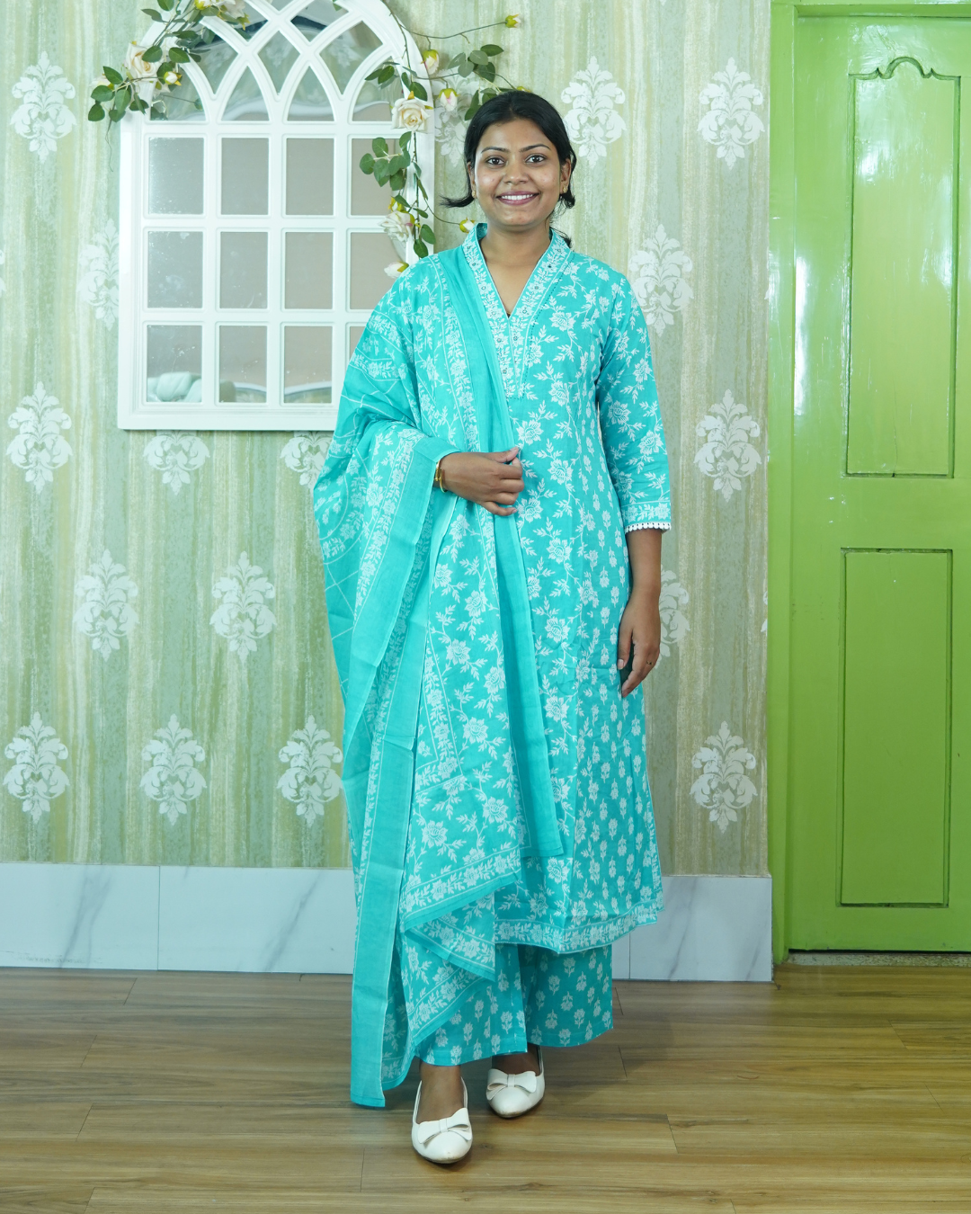 Floral Frost: Aqua Bloom Pure Cotton Set