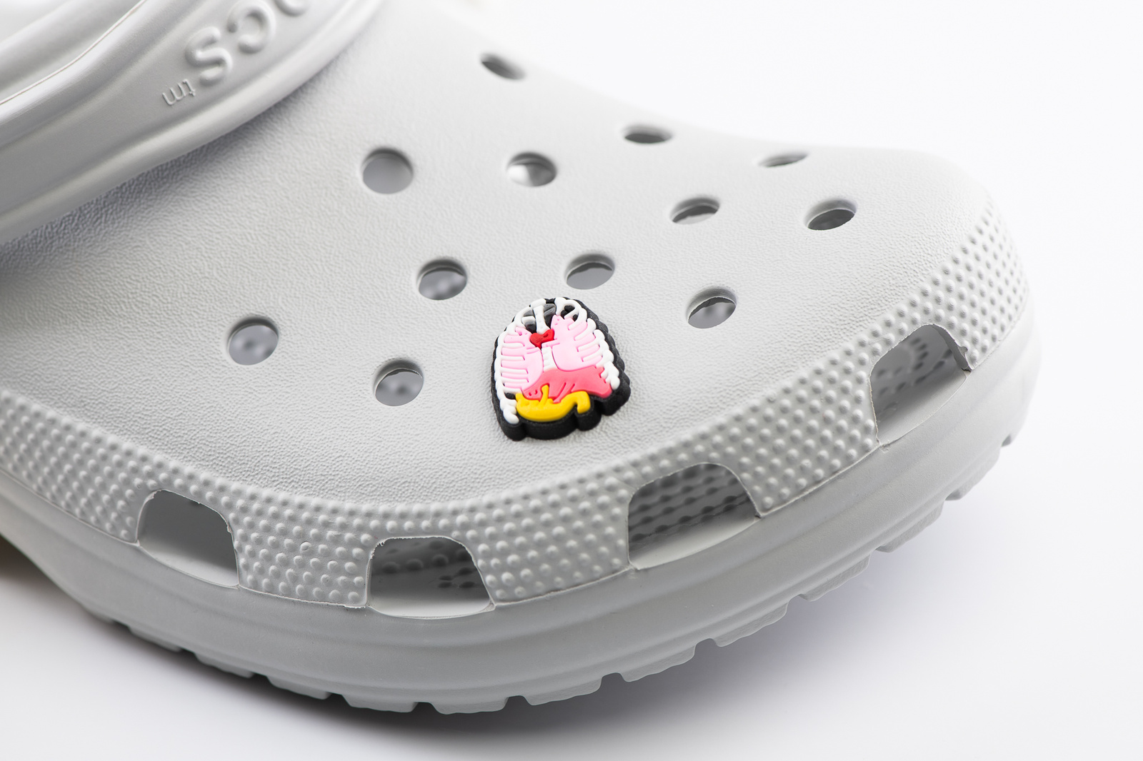 Crocs charm - virus - Chest