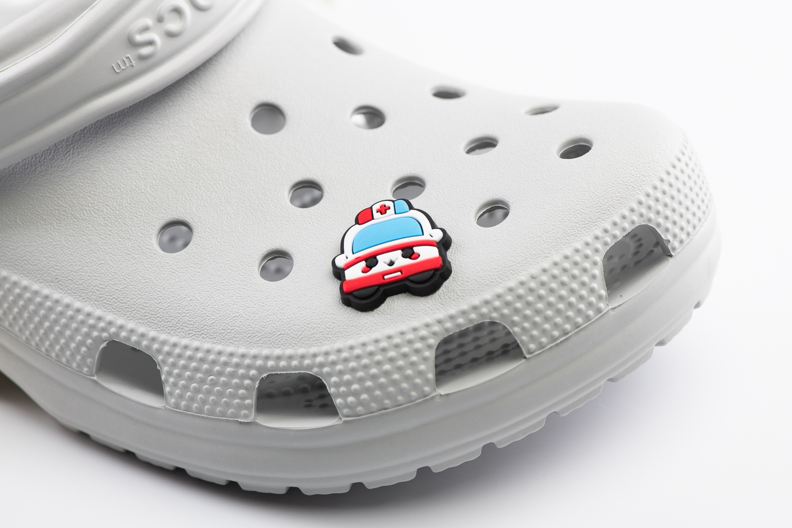 Crocs charm - virus - Happy ambulance