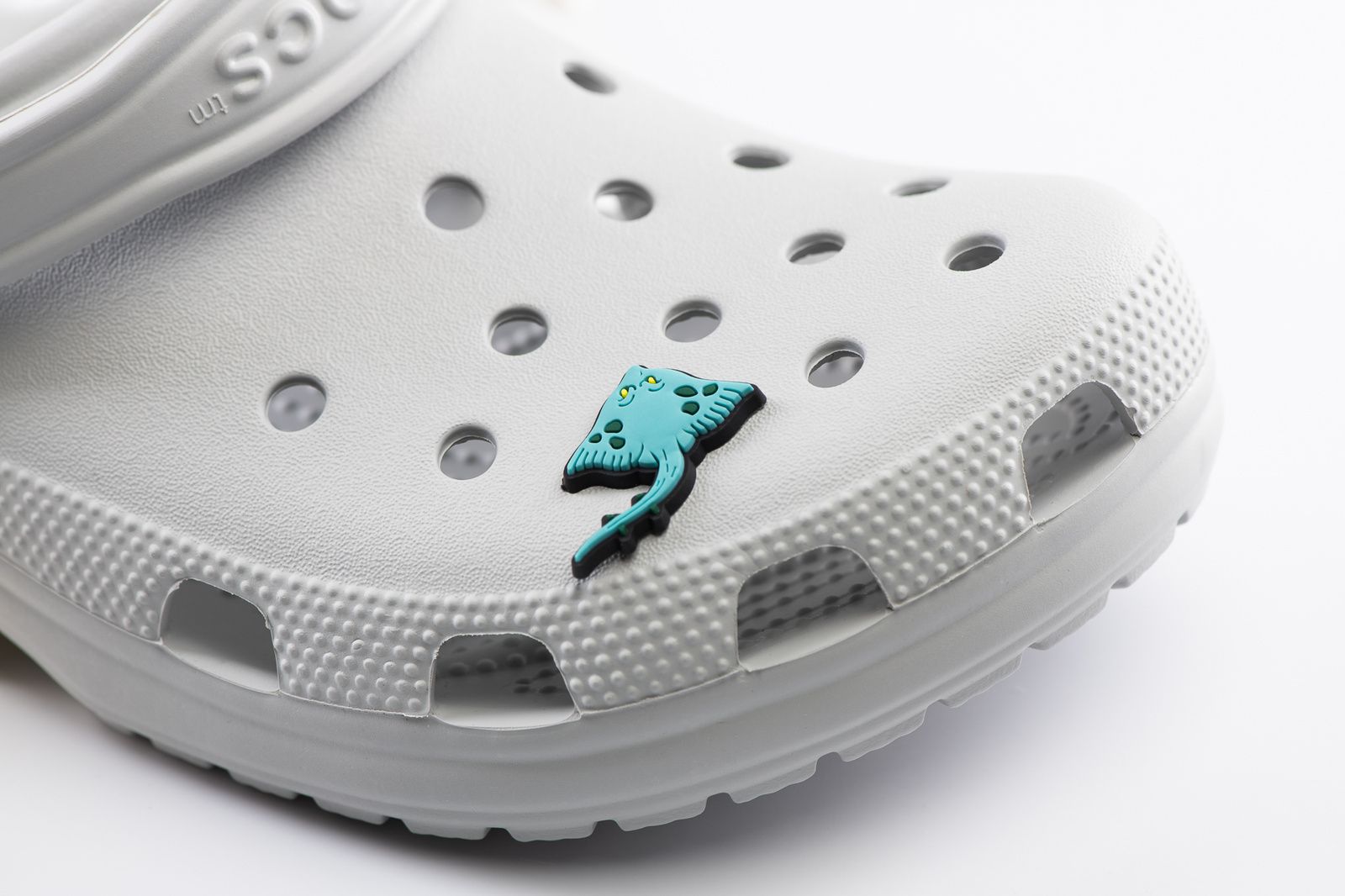 Crocs charm - virus - Stingray