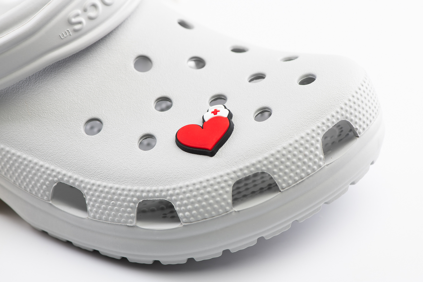 Crocs charm - virus - Nurse heart