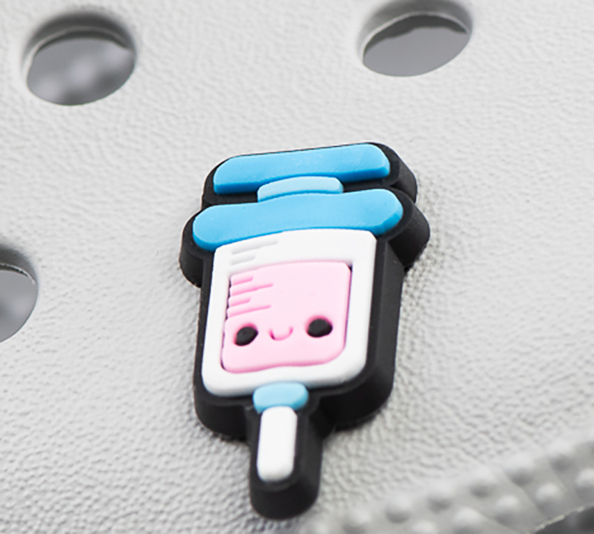 Crocs charm - virus - Happy syringe