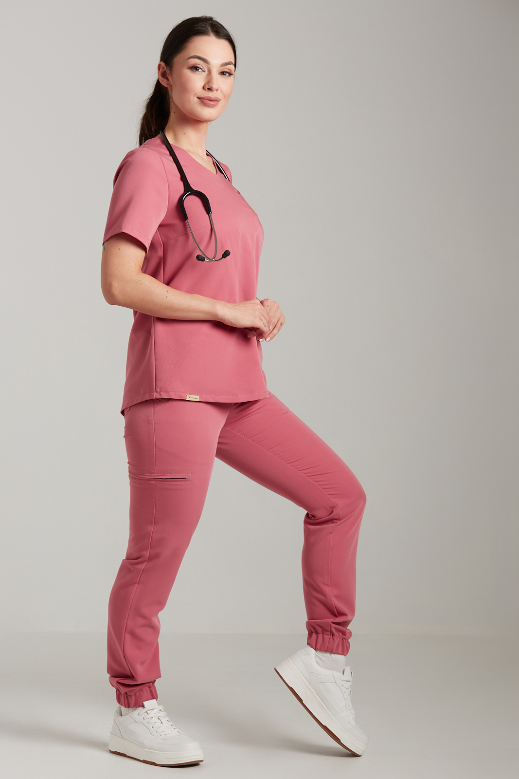 Spodnie medyczne joggery damskie - Merit -