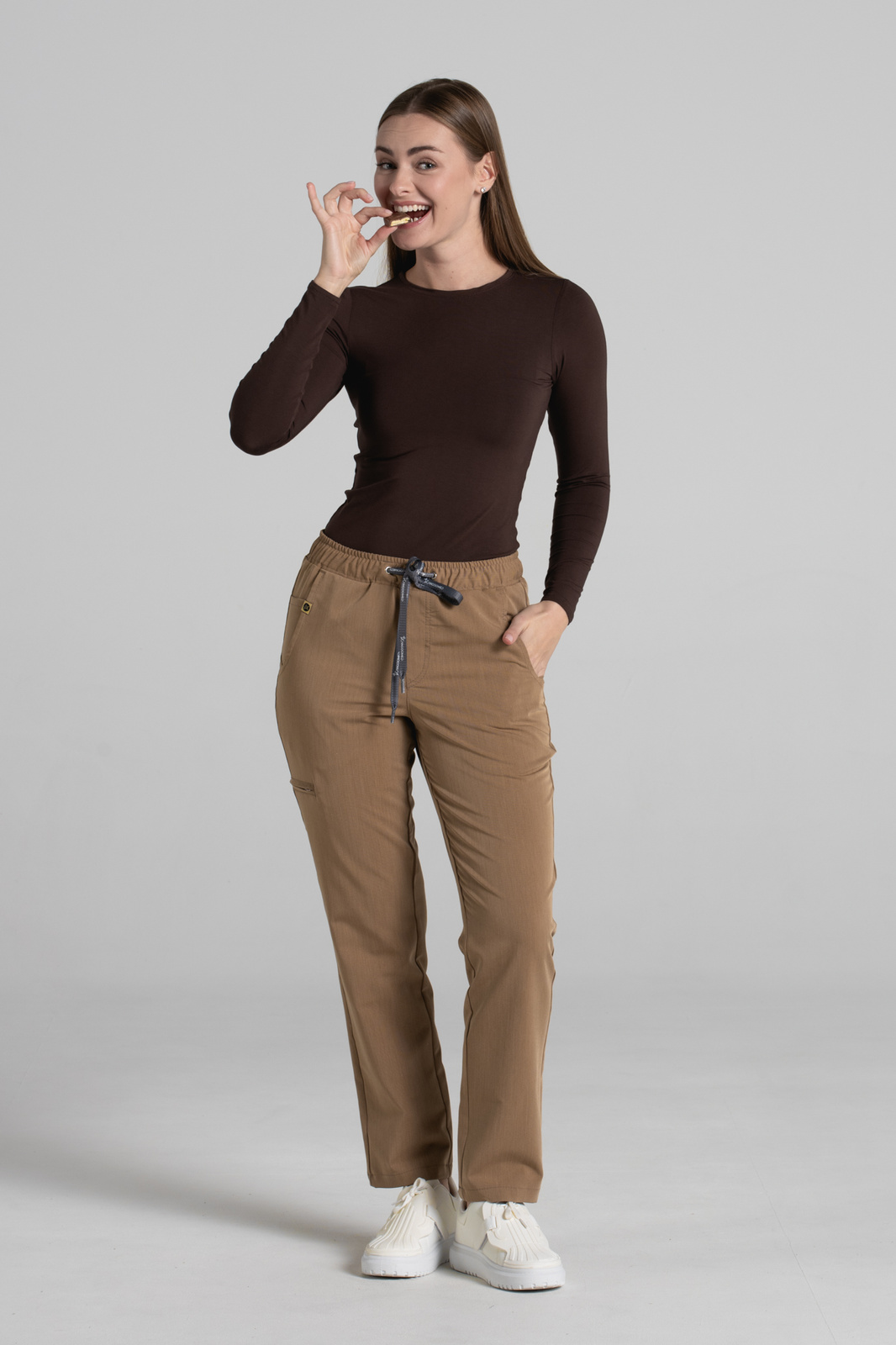 Longsleeve medyczny damski - - Bamboo collection - Sweet chocolate