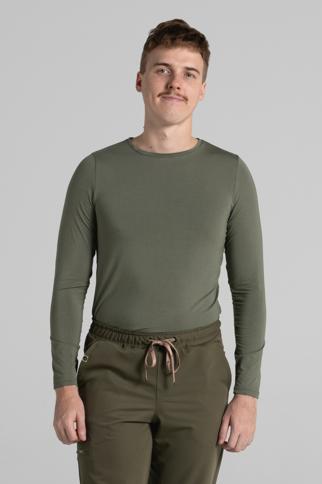 Longsleeve medyczny męski - - Bamboo collection - Yummy olive