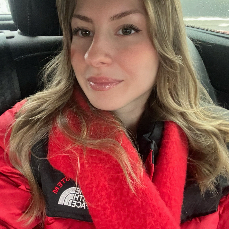 Ayşenaz y.