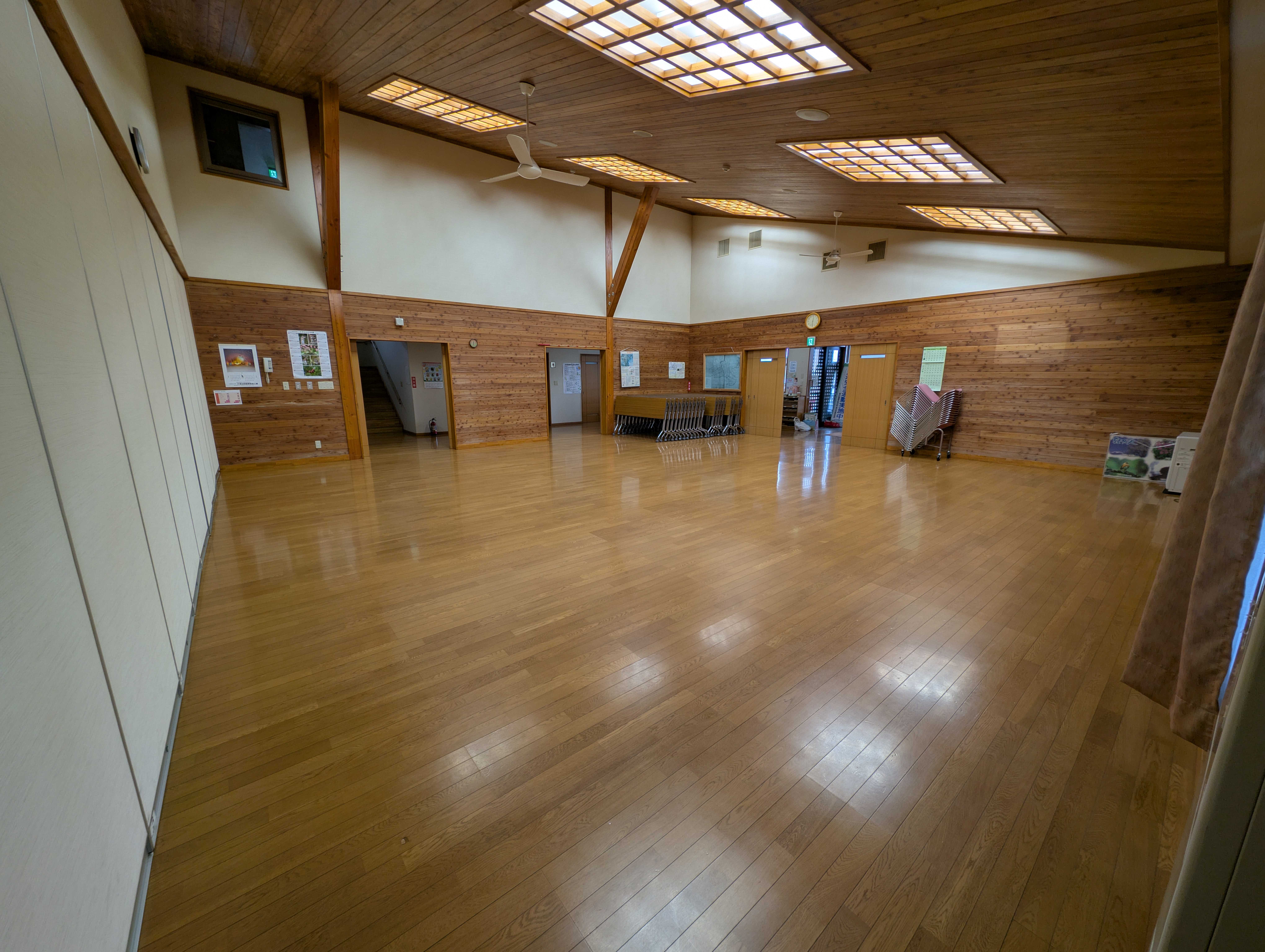 メインホール:2