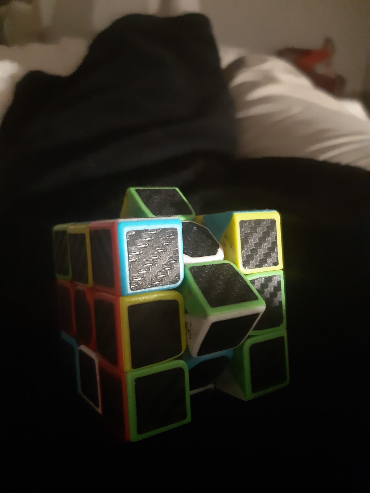Rubik's Cube 3x3 Effet Carbone — photo 2/2