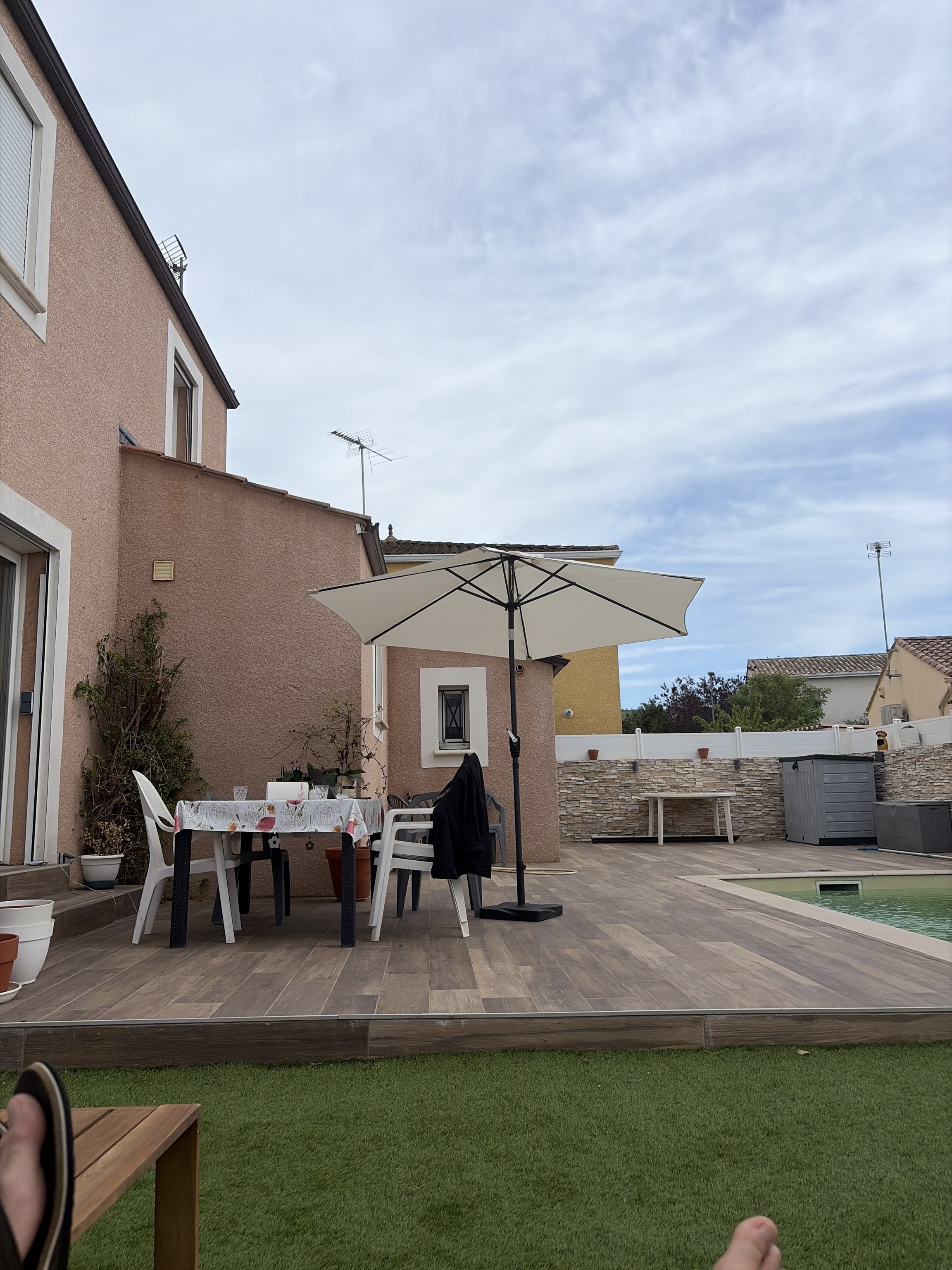 Parasol de jardin beige