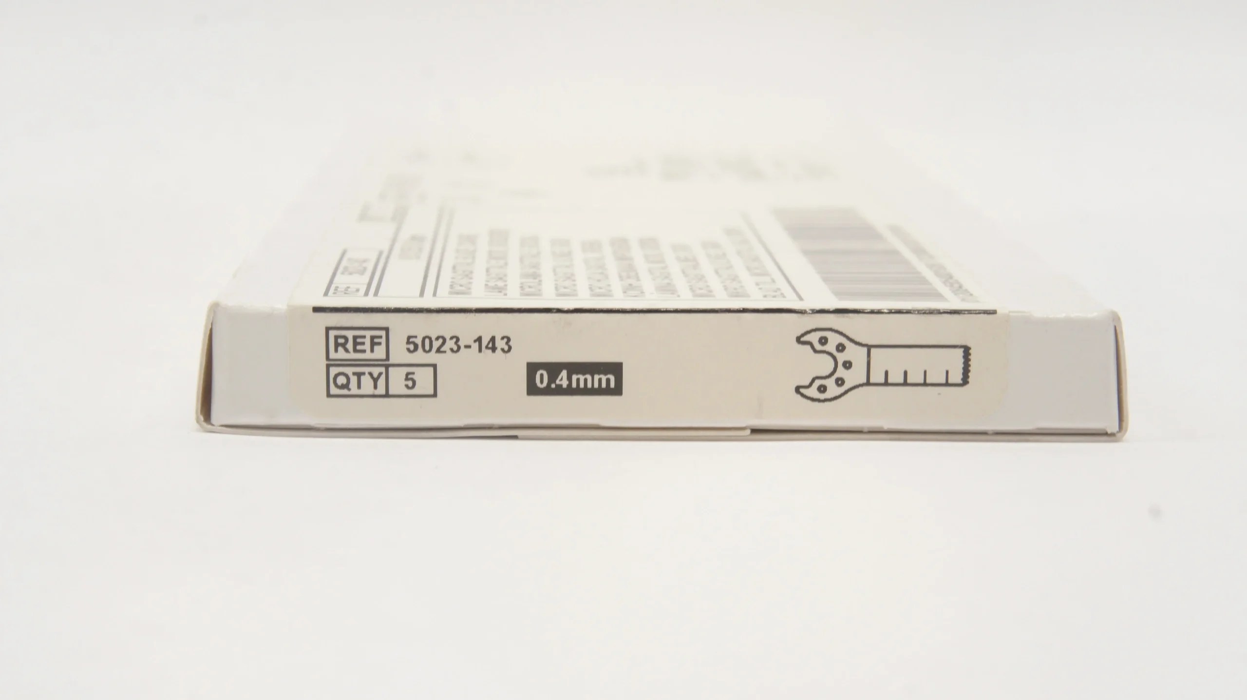 ConMed Sagittal Saw Blade, 25.5 L x 9.5 mm W, 0.6 mm Cut Thickness, Box of 5