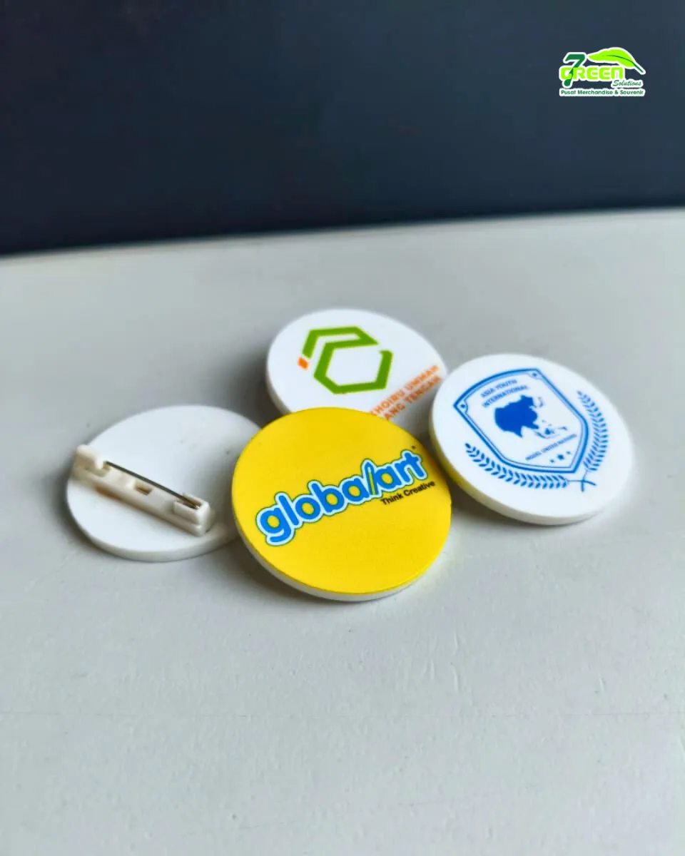 Pin Akrilik