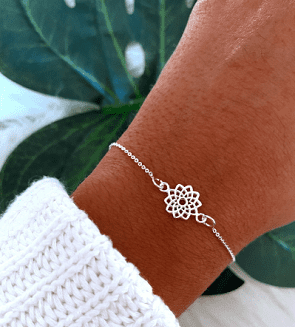 Pulsera de plata con mandala unido