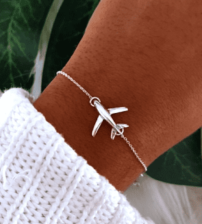 Pulsera de plata con avión unido