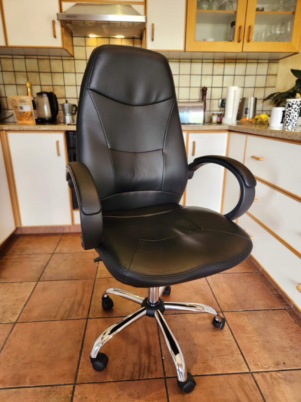 Executive Highback Office Chair - Image 1