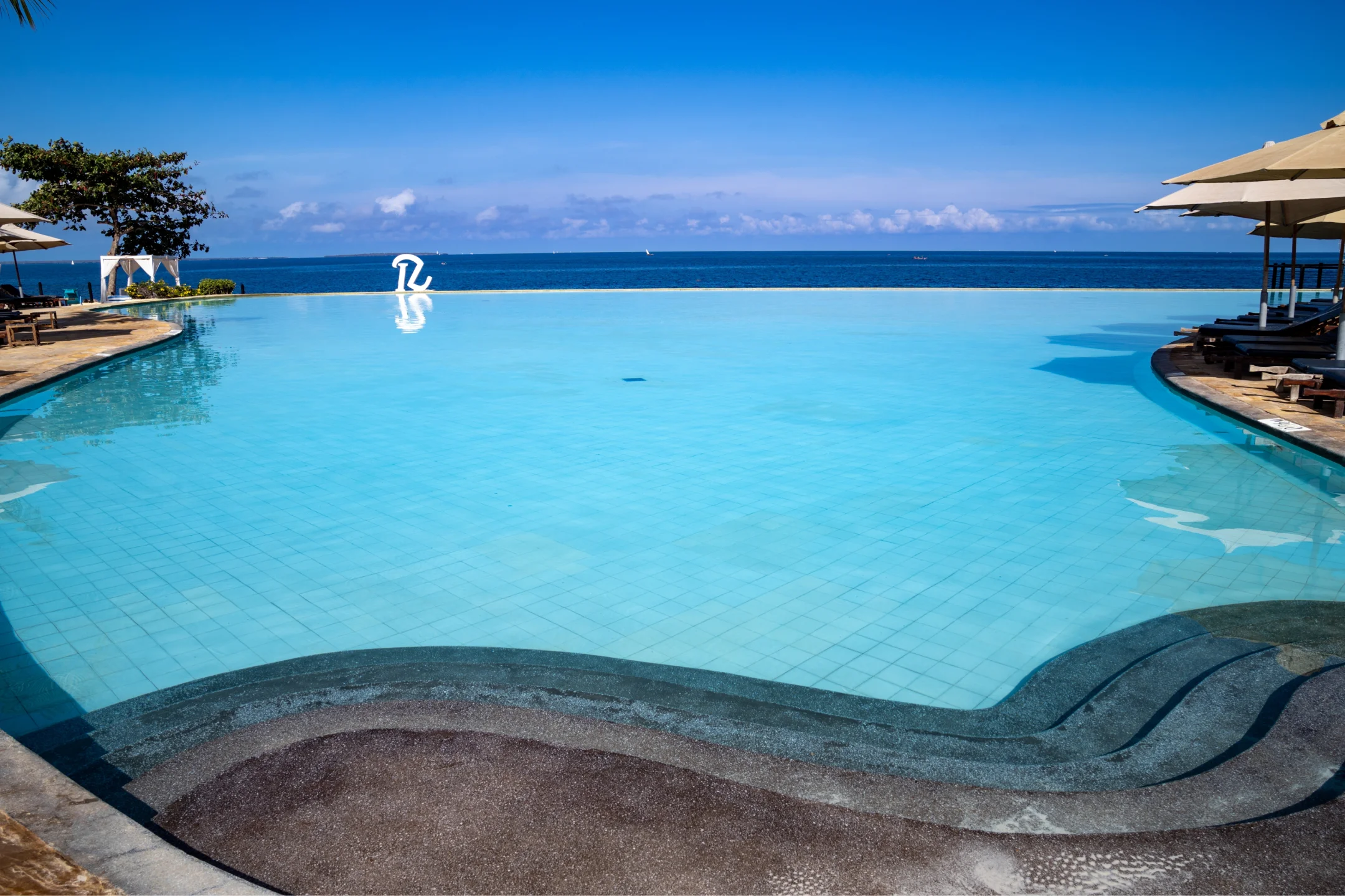 Infinity pool in Zanzibar