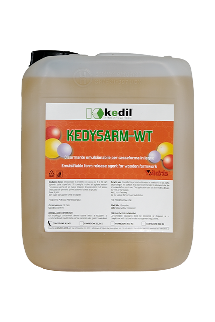 Ein Behälter mit KEDYSARM-WT, einem emulgierbaren Trennmittel für Holzschalungen von Kkedil.
