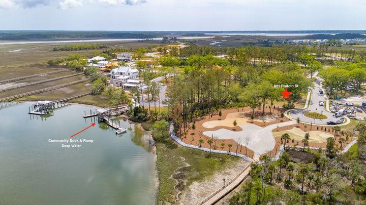 5 821RoddinSt-KeenEyeMarketing-024